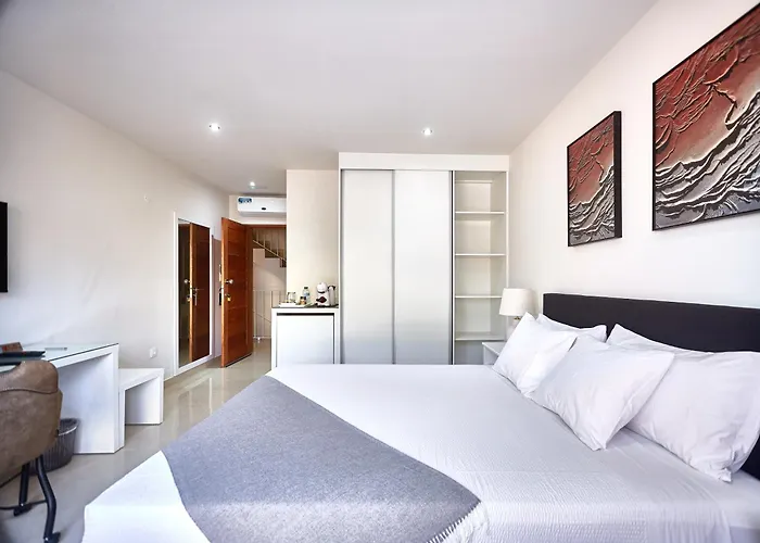 Cam\'S Suites